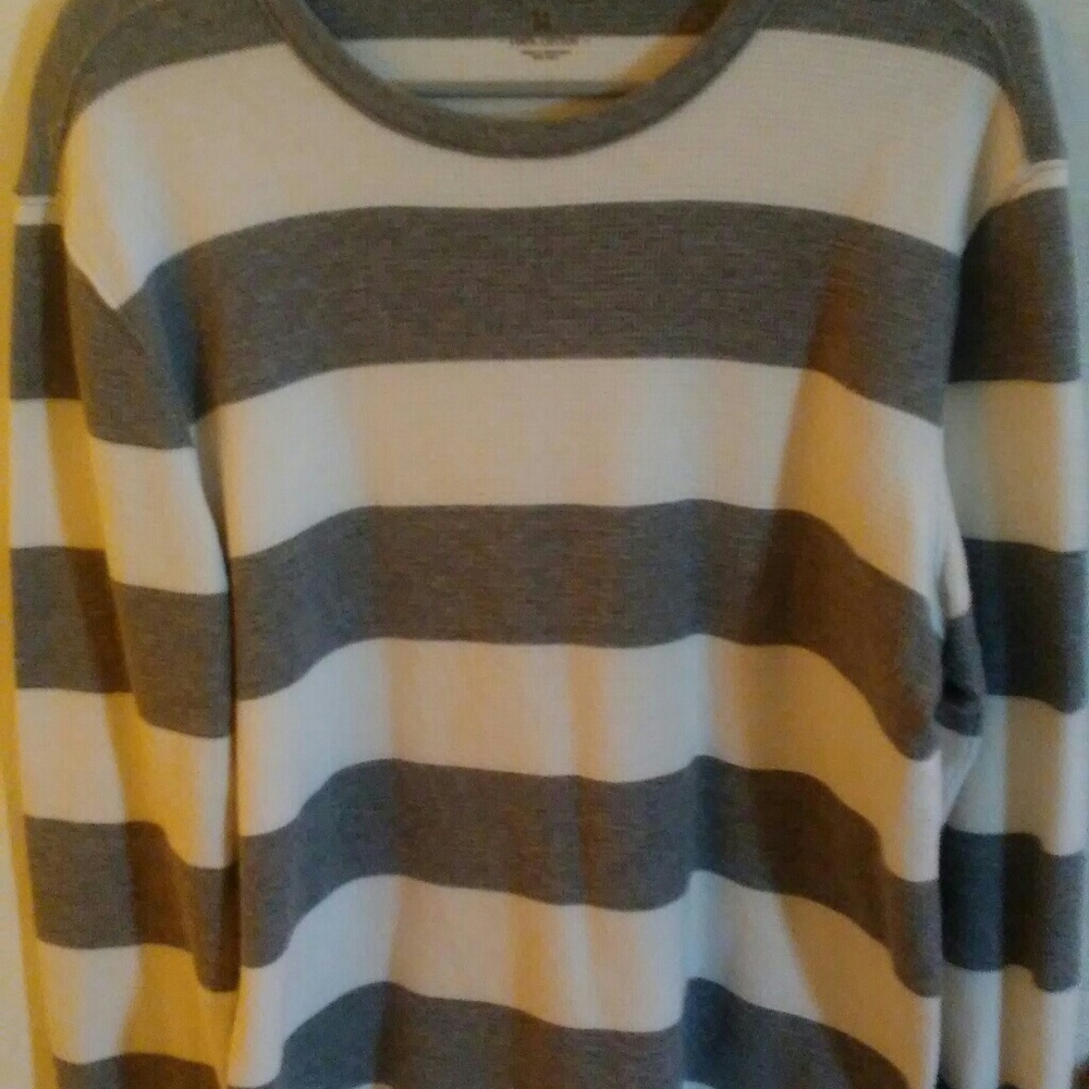Sonoma long sleeve. Medium